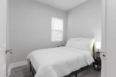 Main picture of 1023 Harlem Ave
