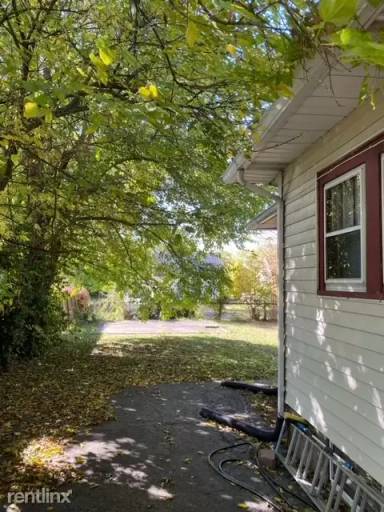 Main picture of 3424 N Grant Ave