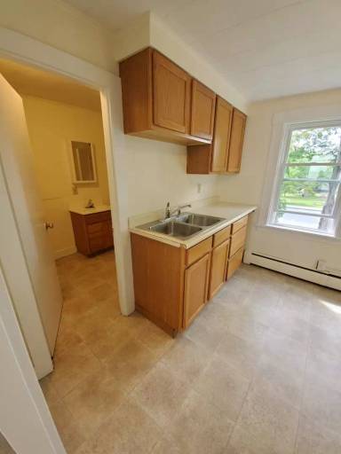 Main picture of 15 Tracy St