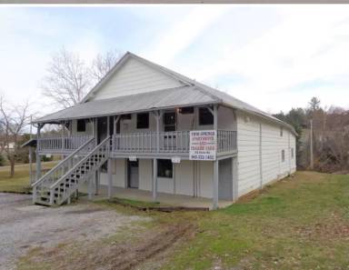 Main picture of 103 Boone Rd