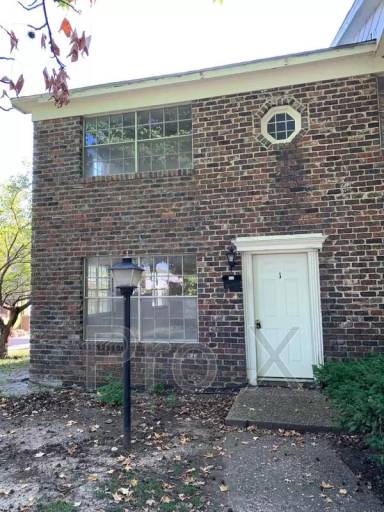 Main picture of 1011 S Jefferson St