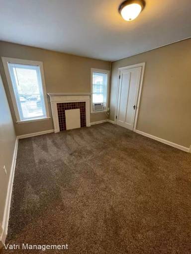 Main picture of 2034 N High St