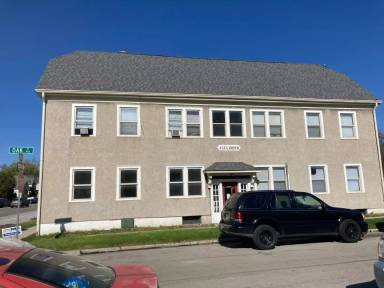 Main picture of 406 Oak St