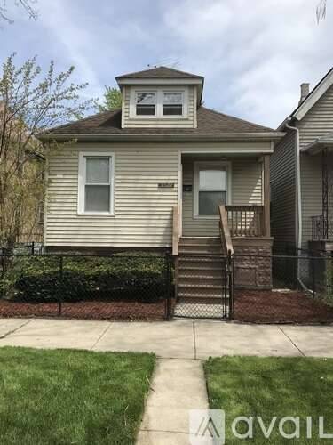 Main picture of 9327 S University Ave
