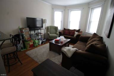 Main picture of 1842 Commonwealth Ave
