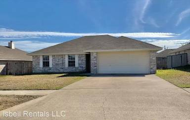 Main picture of 4500 Aspen Dr