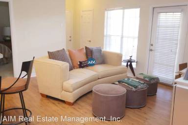 Main picture of Summer House