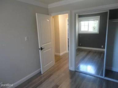Main picture of 1822 Eisenhower Dr