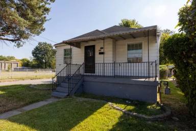 Main picture of 401 S 40th St