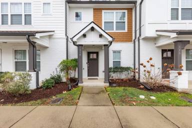 Main picture of 114 W Mill Dr