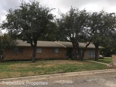 Main picture of 3209 Shady Hill Dr
