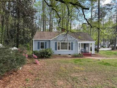 Main picture of 1425 Collier Dr SE