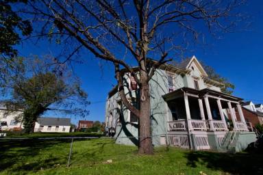 Main picture of 317 Park Ave