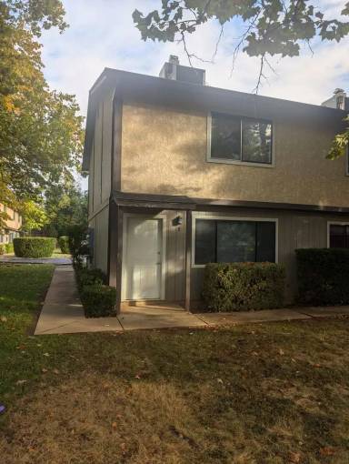 Main picture of 1110 Layton Rd