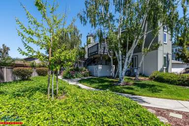 Main picture of 695 Blackford Ct