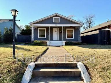 Main picture of 1528 S Saint Louis Ave