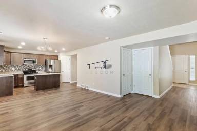 Main picture of 1029 N 740 W