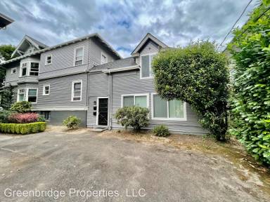 Main picture of 1418 SE 18th Ave