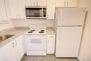 Main picture of 1051 SW 1st St