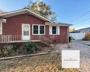 Main picture of 7 Bristol Dr