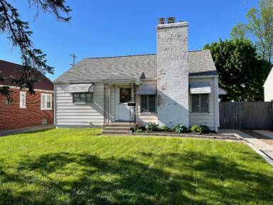 Main picture of 2762 E Livingston Ave