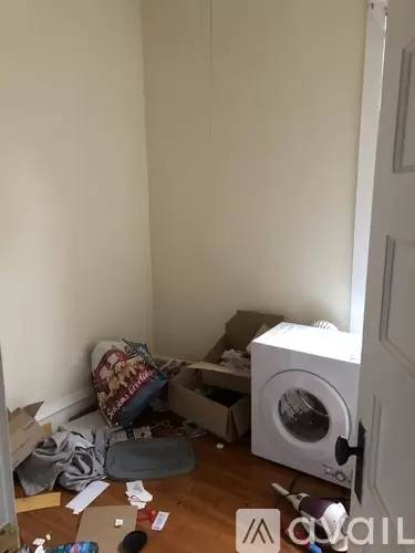 Main picture of 933 Hinman Ave