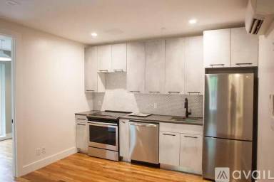 Main picture of 682 Chauncey St