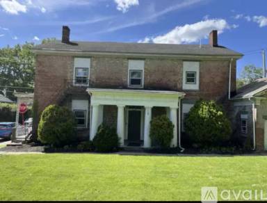 Main picture of 3069 Main St