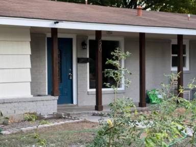 Main picture of 220 Dalehurst Dr