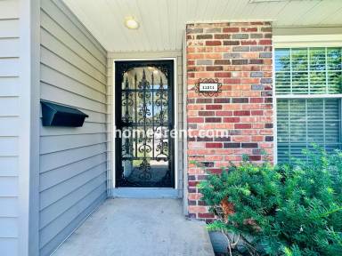 Main picture of 11211 W 71st St