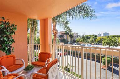Main picture of Yacht Club at Aventura