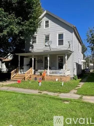 Main picture of 416 W Court St