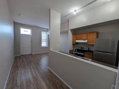 Main picture of 2017 S 8th St