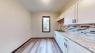 Main picture of 3236 W 33rd St