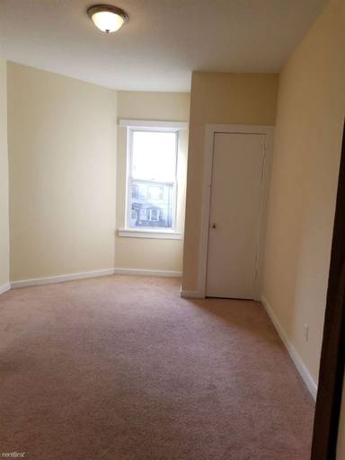 Main picture of 11 Dickerman St