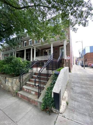 Main picture of 1726 Lanier Pl NW