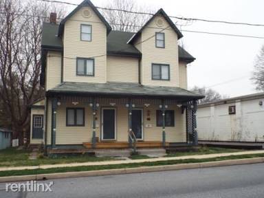 Main picture of 53 E College Ave