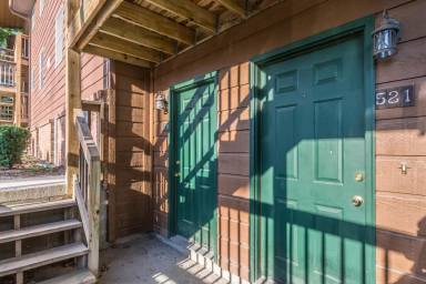 Main picture of 529 E Smith Ave