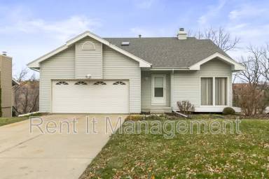 Main picture of 9709 S 20th St