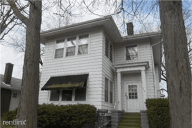 Main picture of 1928 Pershing Ave