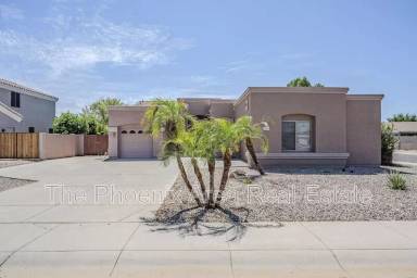 Main picture of 3355 E Los Altos Rd