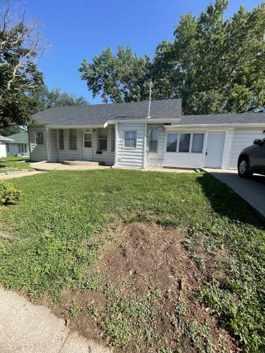 Main picture of 305 Farnham St