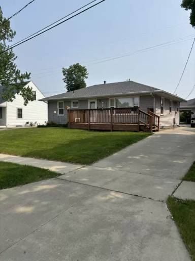 Main picture of 3313 G Ave NW
