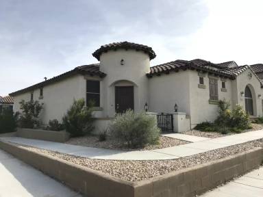 Main picture of 3014 N 72nd St