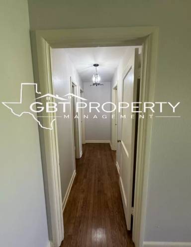 Main picture of 10632 Aledo Dr