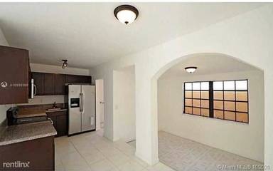 Main picture of 1727 NW 155th St