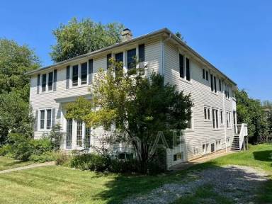 Main picture of 19 Saluda St