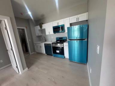 Main picture of 137 Lark St