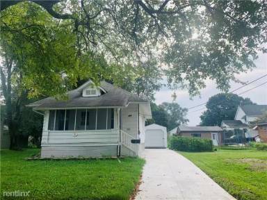 Main picture of 845 Iredell St