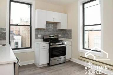 Main picture of 2905 N Mildred Ave